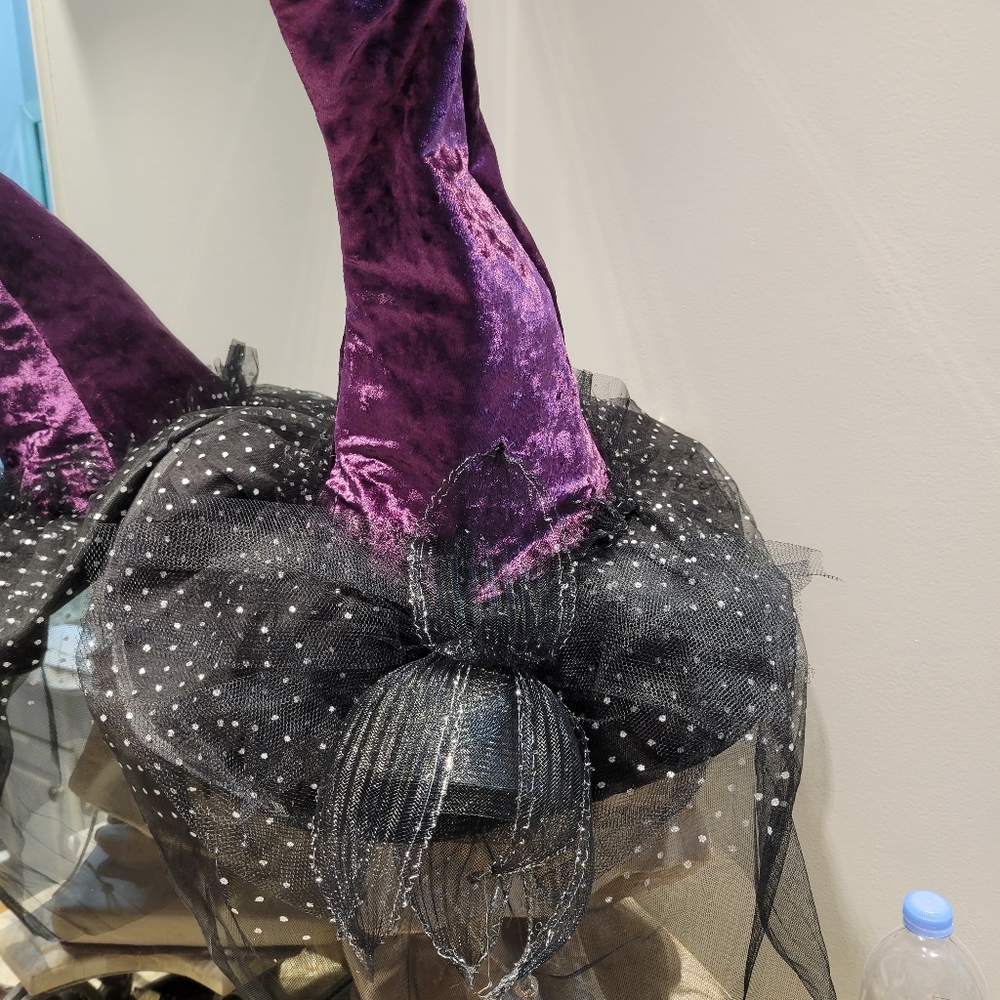 Purple witchs hat new